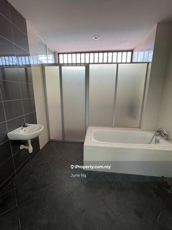 Rumah Berangkai 3 Tingkat untuk Dijual di Sungai Ara, Penang oleh June Ng - iProperty.com.my