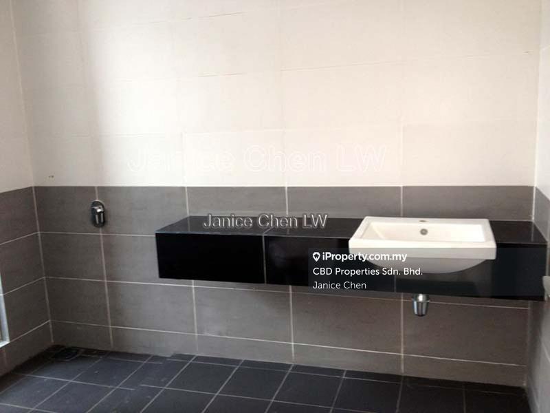 Rumah Berangkai 3 Tingkat untuk Dijual di Bandar Kinrara Seksyen 1, Bandar Kinrara oleh Janice Chen - iProperty.com.my