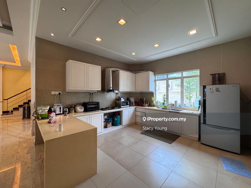 Bungalow House for Sale in Taman Rakan, Kajang by Stacy Young - iProperty.com.my