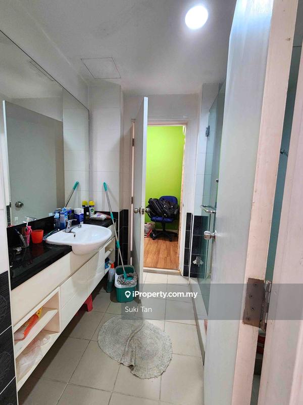 3-storey Terraced House for Sale in Lake Fields, Sungai Besi by Suki Tan - iProperty.com.my