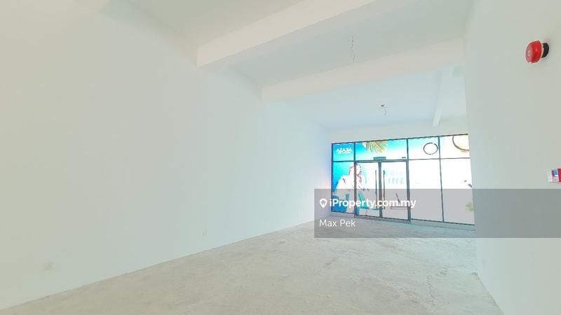 Shop / Office for Sale in Seri Kembangan, Selangor by Max Pek - iProperty.com.my