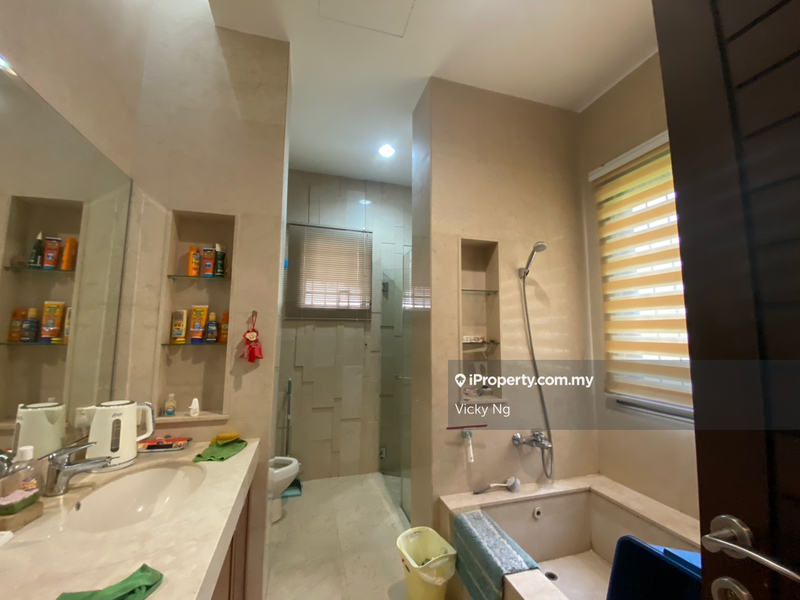 Bungalow House for Sale in Kayangan Heights, Shah Alam by Vicky Ng - iProperty.com.my