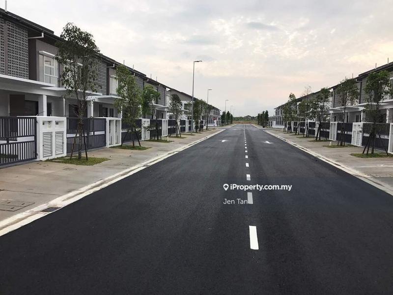 Rumah Teres 2-Tingkat untuk Dijual di Bandar Rimbayu, Telok Panglima Garang oleh Jen Tan - iProperty.com.my