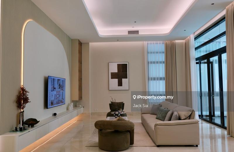 For Sale - Gallery @ U-Thant