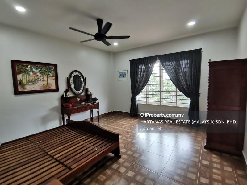 Bungalow House for Sale in Seksyen 8, Kota Damansara by Jordan Teh - iProperty.com.my