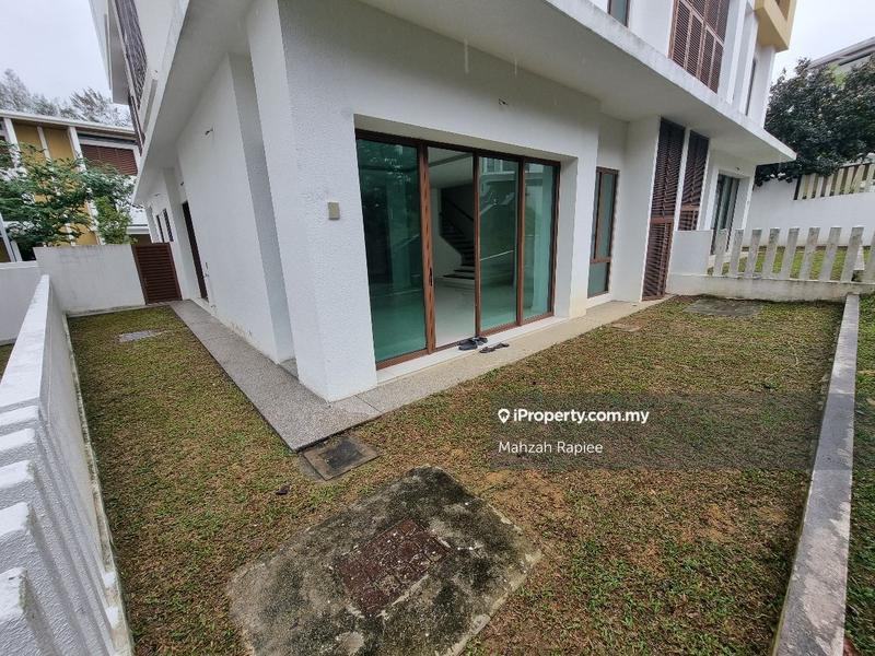 Rumah Berkembar untuk Dijual di Presint 8, Ayer 8 Putrajaya, Putrajaya oleh Mahzah Rapiee - iProperty.com.my