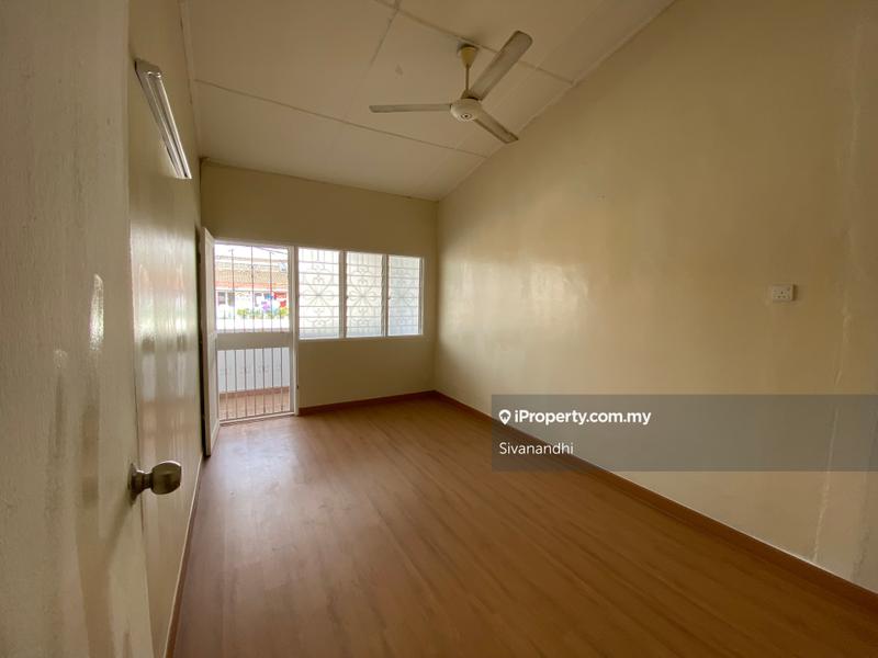 Rumah Teres 2-Tingkat untuk Dijual di Teluk Gadong, Klang oleh Sivanandhi - iProperty.com.my