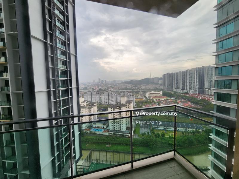 For Sale - Bloomsvale Menara Vista Petaling