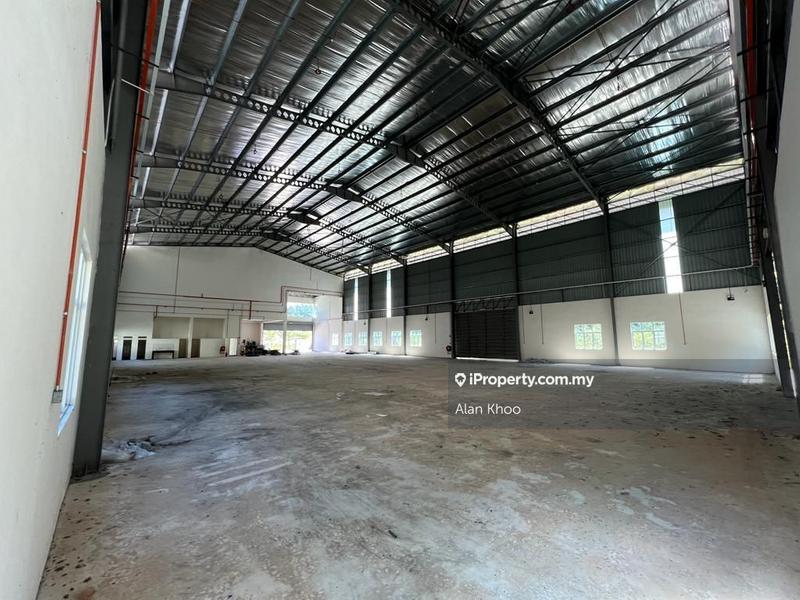 For Rent - Telok Gong 2 Storey Semi-Factory L/A: 37K SF B/U: 27K SF 1,200Amp Facing Main Road For Rent Westport