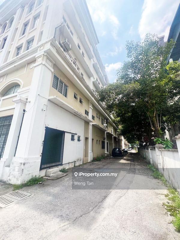 Kedai untuk Dijual di Taman Putra Damai, Ara Damansara oleh Weng Tan - iProperty.com.my