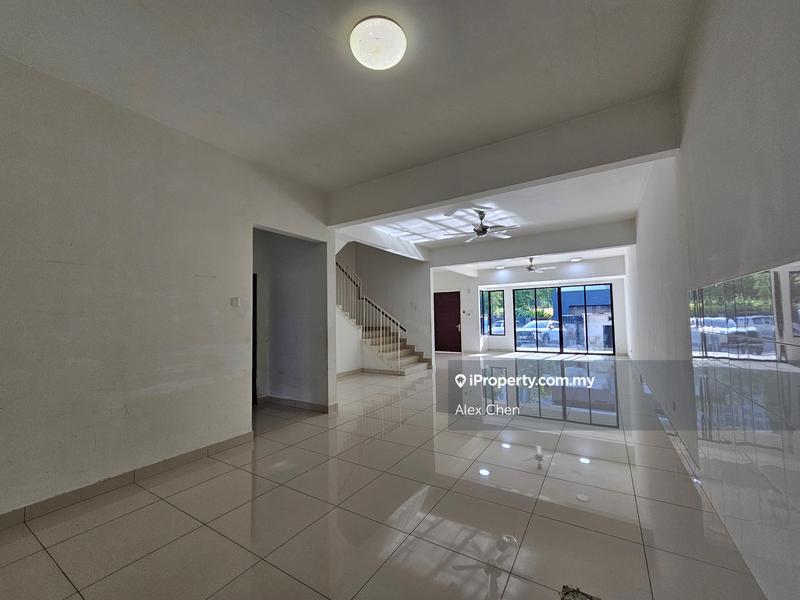 3-storey Terraced House for Sale in Sungai Long, Bandar Sungai Long by Alex Chen - iProperty.com.my