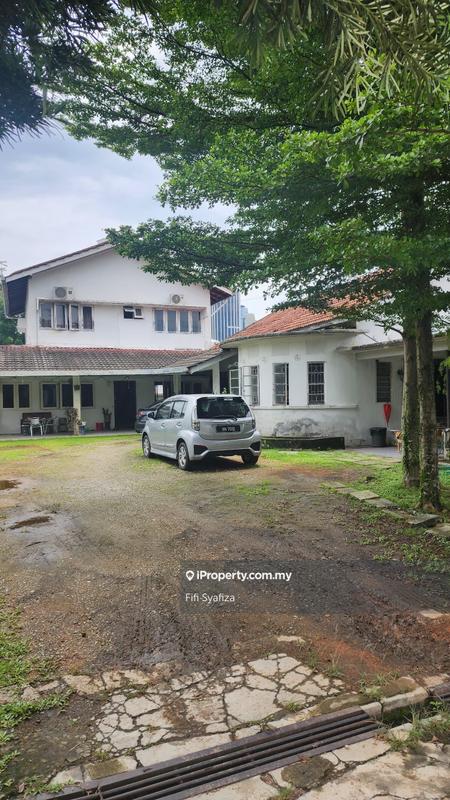 Banglo untuk Dijual di Petaling Jaya, Selangor oleh Fifi Syafiza - iProperty.com.my