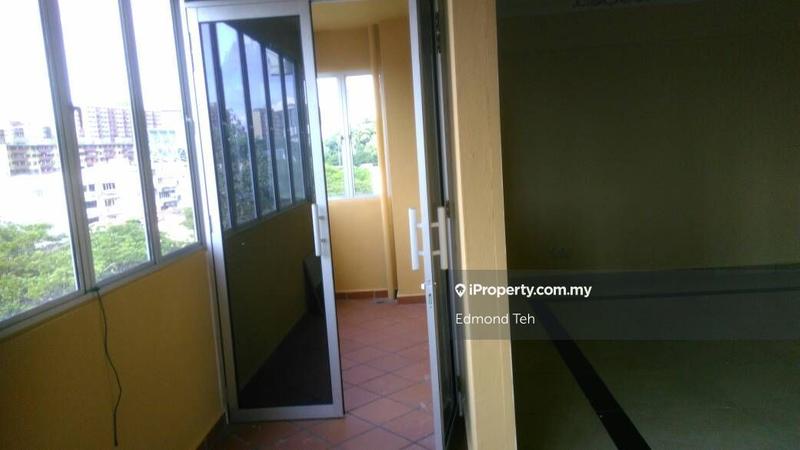 Apartment for Sale in Bangunan Choo Cheng Khay by Edmond Teh - iProperty.com.my