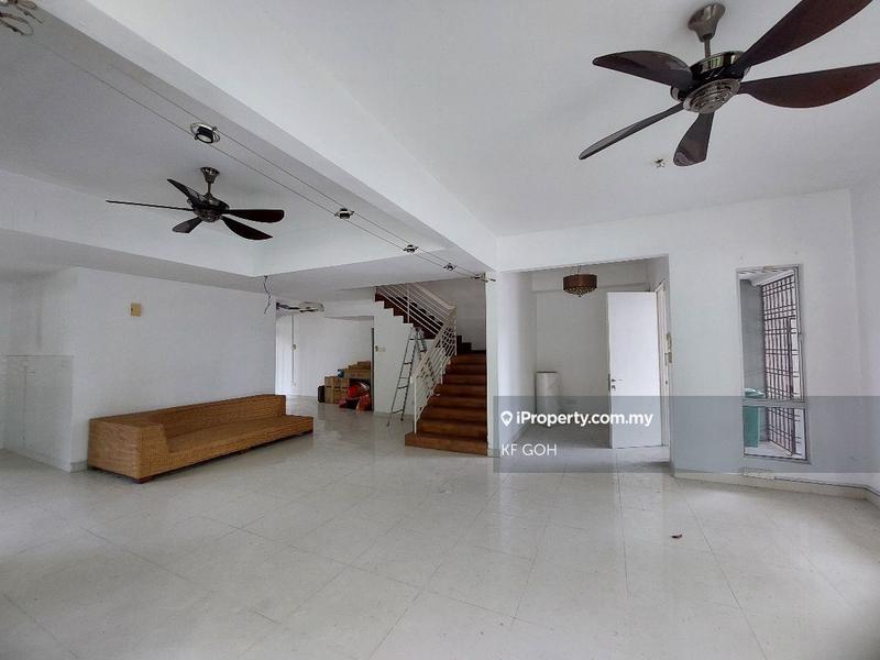 Rumah Berkembar untuk Dijual di Taman Prima Saujana, Kajang oleh KF GOH - iProperty.com.my