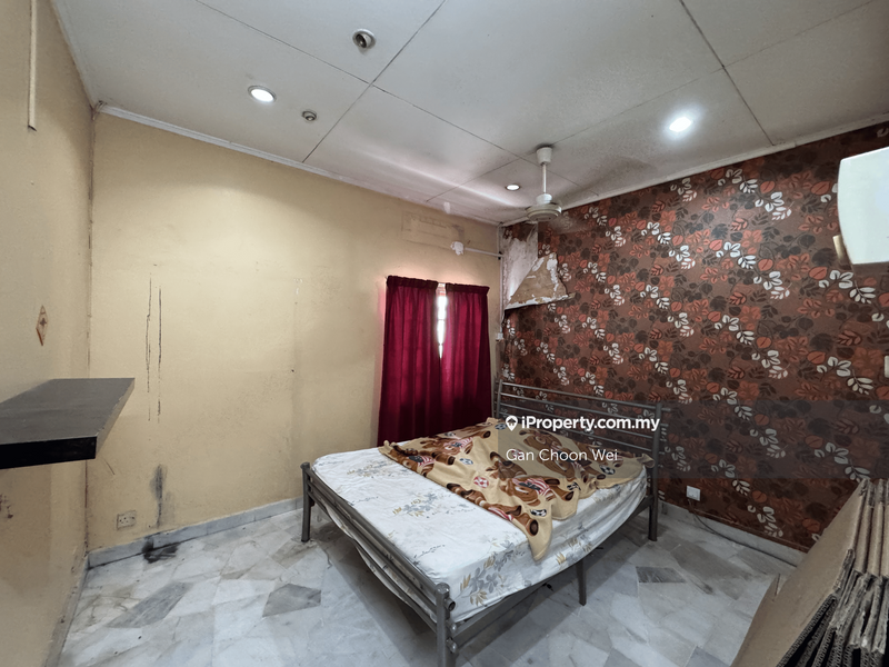 1.5-storey Terraced House for Sale in Usj 2, Subang Jaya by Gan Choon Wei - iProperty.com.my