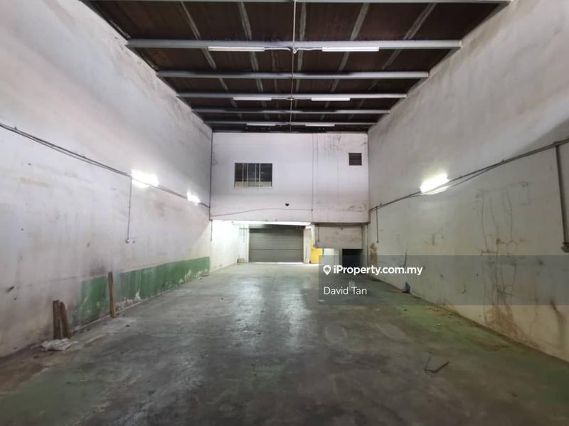 For Rent - Rawang Taman Perindustrian Hijau 1.5sty Factory For Rent, Batu 20, Nsk, Bandar Rawang