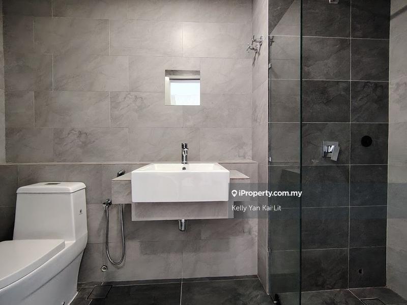 Rumah Teres 3-Tingkat untuk Dijual di Park Residence, Seri Kembangan oleh Kelly Yan Kai Lit - iProperty.com.my