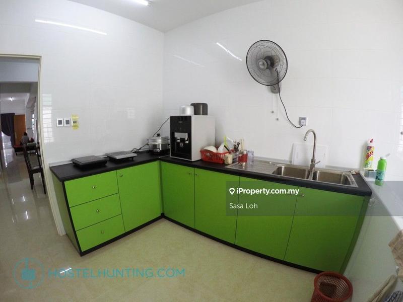 Rumah Teres 3-Tingkat untuk Dijual di Taman Taming Indah 2, Bandar Sungai Long oleh Sasa Loh - iProperty.com.my