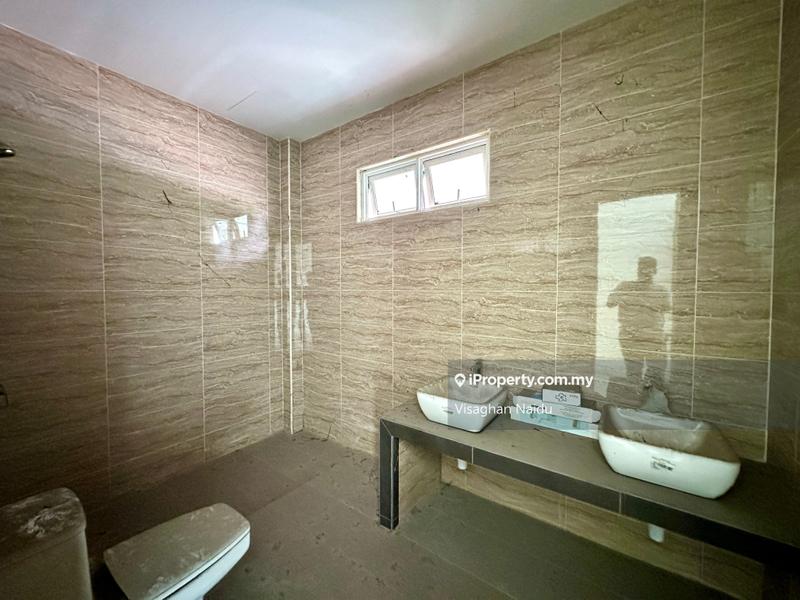 Bungalow House for Sale in Kota Emerald, Rawang by Visaghan Naidu - iProperty.com.my