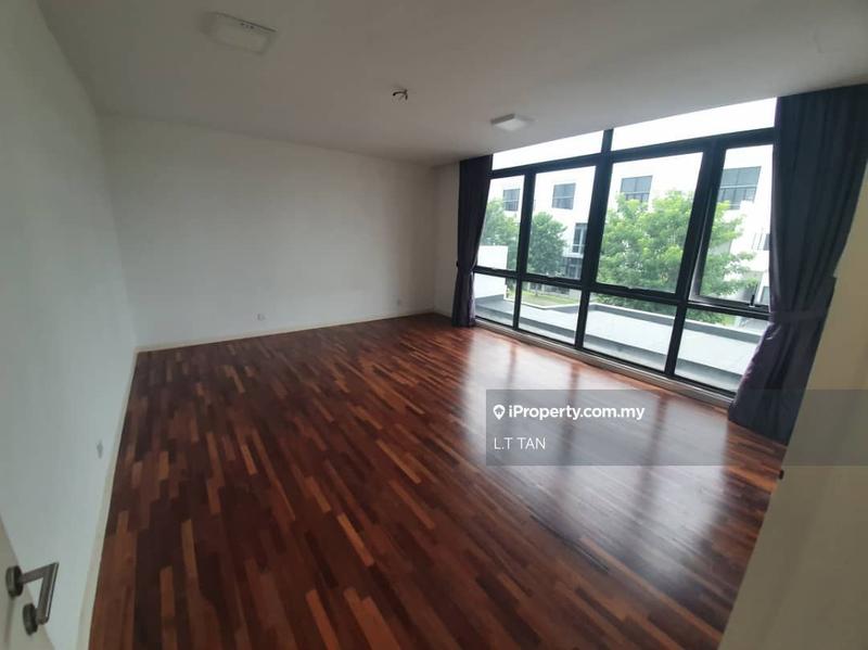 Rumah Teres 3-Tingkat untuk Dijual di Lake Fields, Sungai Besi oleh L.T TAN - iProperty.com.my