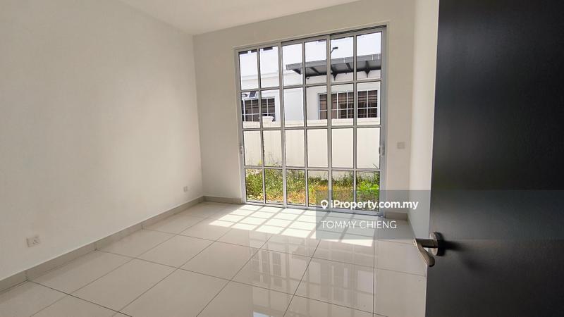 Rumah Berkembar untuk Dijual di Stoneridge Semi D Eco Majestic, Semenyih oleh TOMMY CHIENG - iProperty.com.my