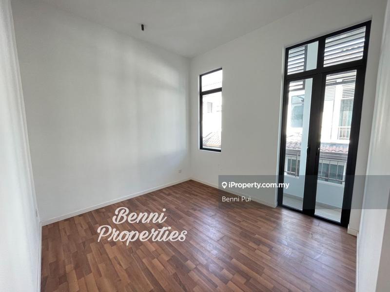 Rumah Berkembar untuk Dijual di Eco Majestic, Semenyih oleh Benni Pui - iProperty.com.my