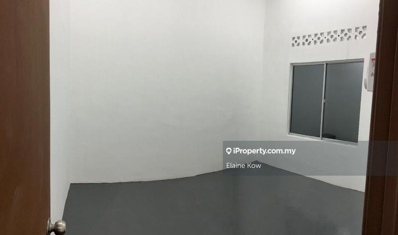 1-storey Terraced House for Sale in Seksyen 8, Petaling Jaya by Elaine Kow - iProperty.com.my