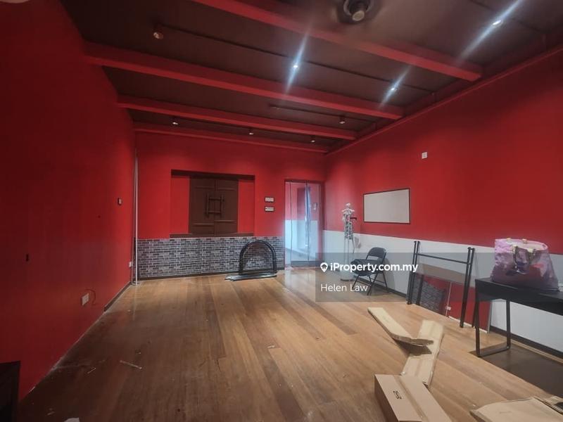 For Rent - Melaka Jonker Walk 1.5 Storey Nice Shop Lot