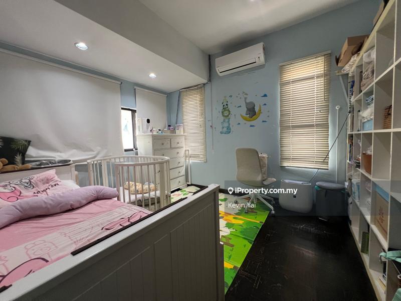 Rumah Berkembar untuk Dijual di Damansara Heights, Damansara Heights oleh Kevin Yai - iProperty.com.my