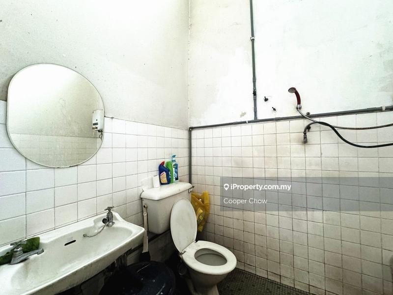 Shop for Sale in SS2, Petaling Jaya by Cooper Chow - iProperty.com.my