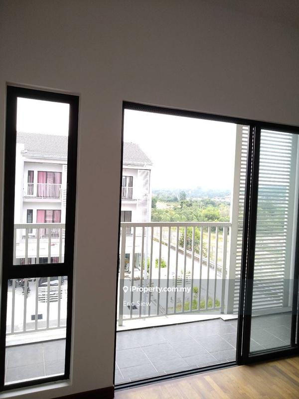Rumah Berangkai 2.5 Tingkat untuk Dijual di Abadi Heights, Puchong oleh Eric Siew - iProperty.com.my