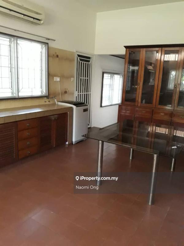 Banglo untuk Dijual di Taman Hillview Bungalow Freehold, Ampang oleh Naomi Ong - iProperty.com.my