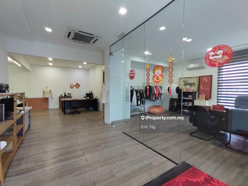 Semi-D Factory for Sale in Taman Perindustrian Taming Jaya, Balakong by Eric Ng - iProperty.com.my