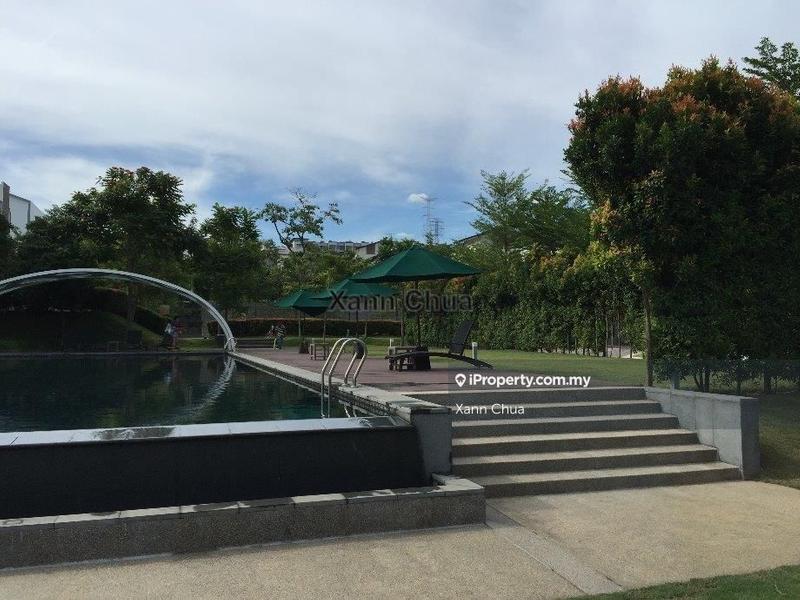 Rumah Berkembar untuk Dijual di SUNWAY EASTWOOD, Equine Park, Seri Kembangan oleh Xann Chua - iProperty.com.my