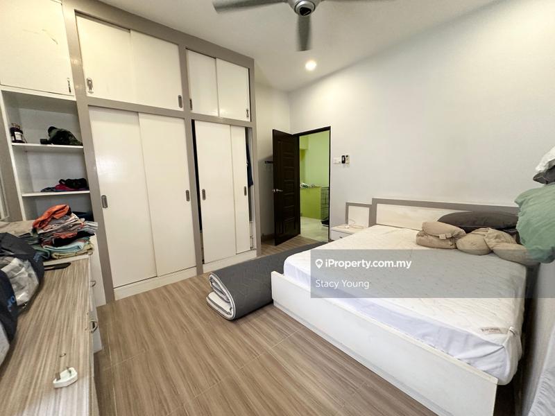 Rumah Berkembar untuk Dijual di Bukit Sungai Long, Bandar Sungai Long oleh Stacy Young - iProperty.com.my