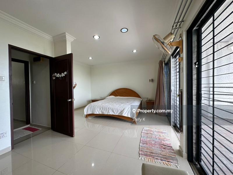 3-storey Terraced House for Sale in Batu Feringghi, Penang by Stefy K - iProperty.com.my