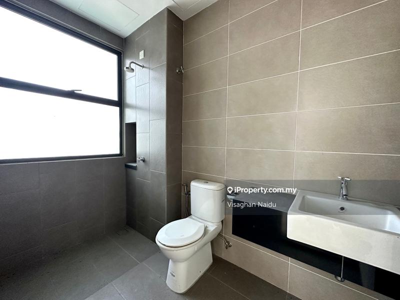 Bungalow House for Sale in Bandar Country Homes, Rawang by Visaghan Naidu - iProperty.com.my