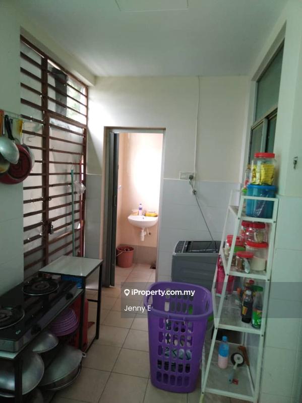 2-storey Terraced House for Sale in Taman Bukit Serdang, Seri Kembangan by Jenny E - Kitchen - iProperty.com.my