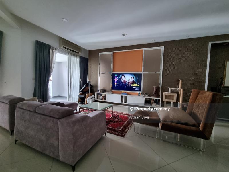 For Sale - 9 Bukit Utama Condominium