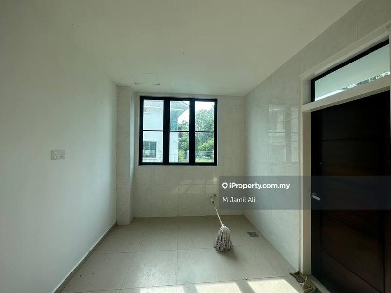 Rumah Berkembar untuk Dijual di Batu Pahat, Batu Pahat oleh M Jamil Ali - iProperty.com.my