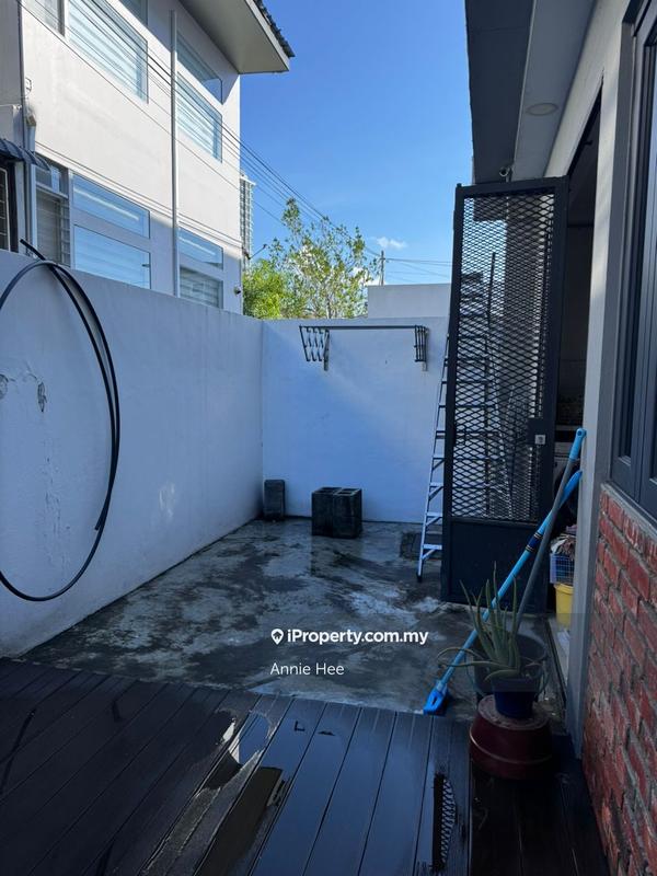 Rumah Teres 2.5-Tingkat untuk Dijual di Rimbunan Hijau | 2.5 Storey Intermediate, Kota Kinabalu oleh Annie Hee - iProperty.com.my