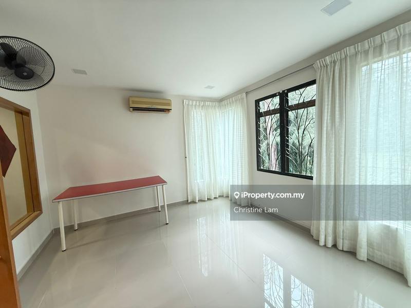 Rumah Berkembar untuk Dijual di Kota Kemuning, Shah Alam oleh Christine Lam - iProperty.com.my