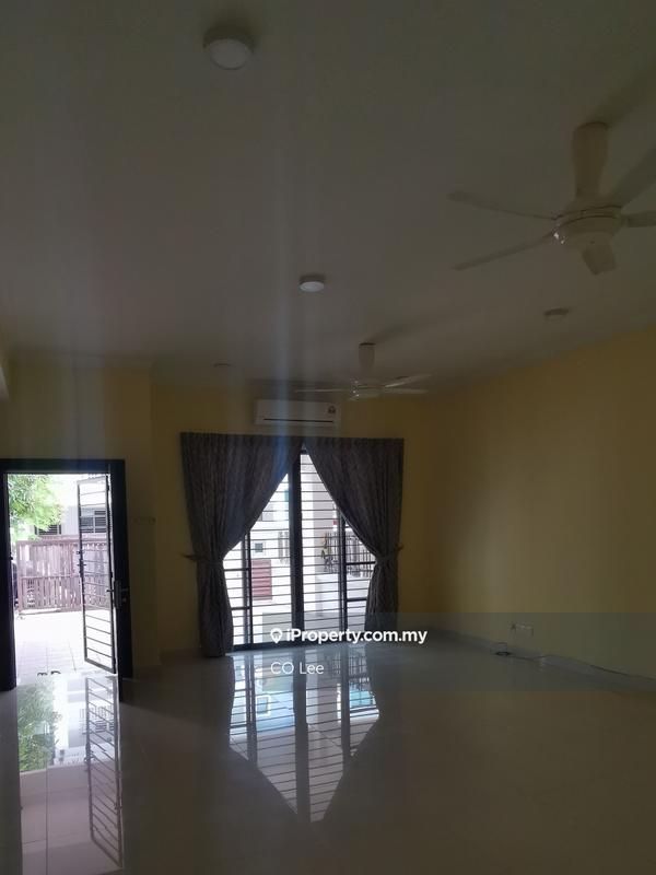 Rumah Berangkai 2.5 Tingkat untuk Dijual di Taman Meranti Jaya, Puchong oleh CO Lee - iProperty.com.my
