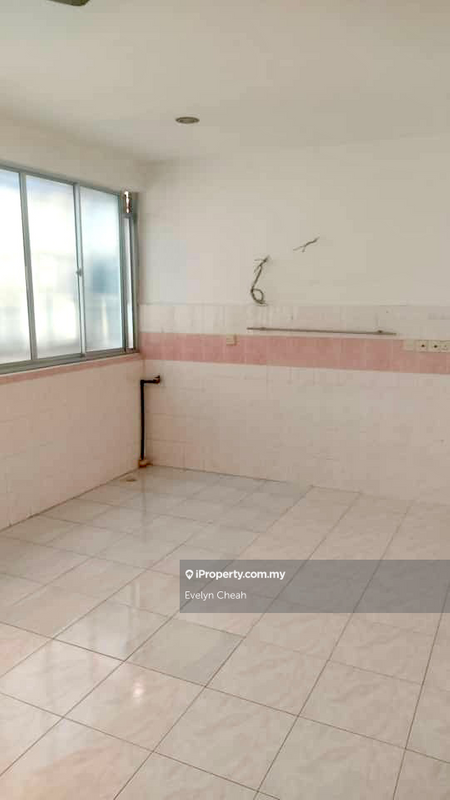 Townhouse for Sale in Bayan Lepas, Bayan Baru by Evelyn Cheah - iProperty.com.my