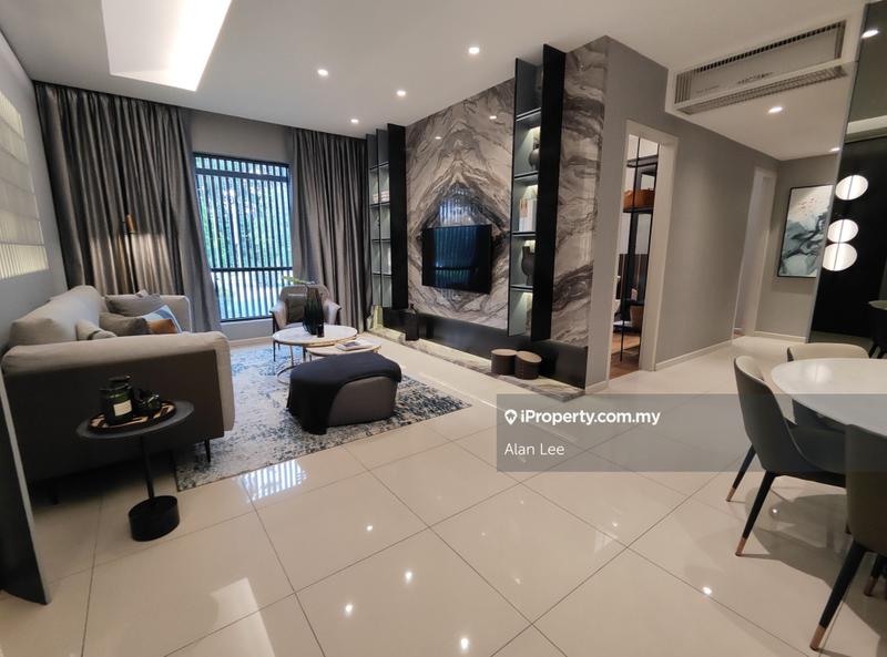 For Sale - Emerald 9