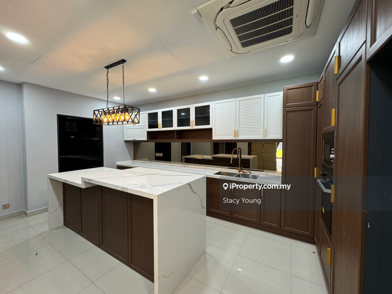 Rumah Berkembar untuk Dijual di Batu 9, Cheras oleh Stacy Young - iProperty.com.my
