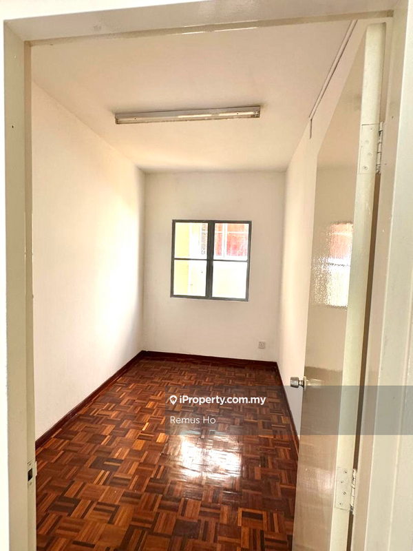 For Sale - Seri Baiduri