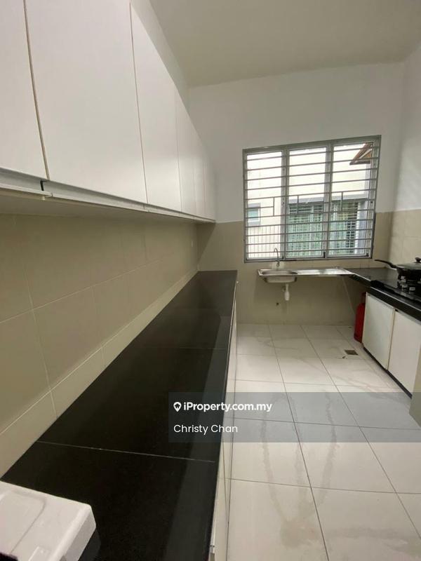 Semi-Detached House for Rent in Taman Equine, Seri Kembangan by Christy Chan - Kitchen - iProperty.com.my