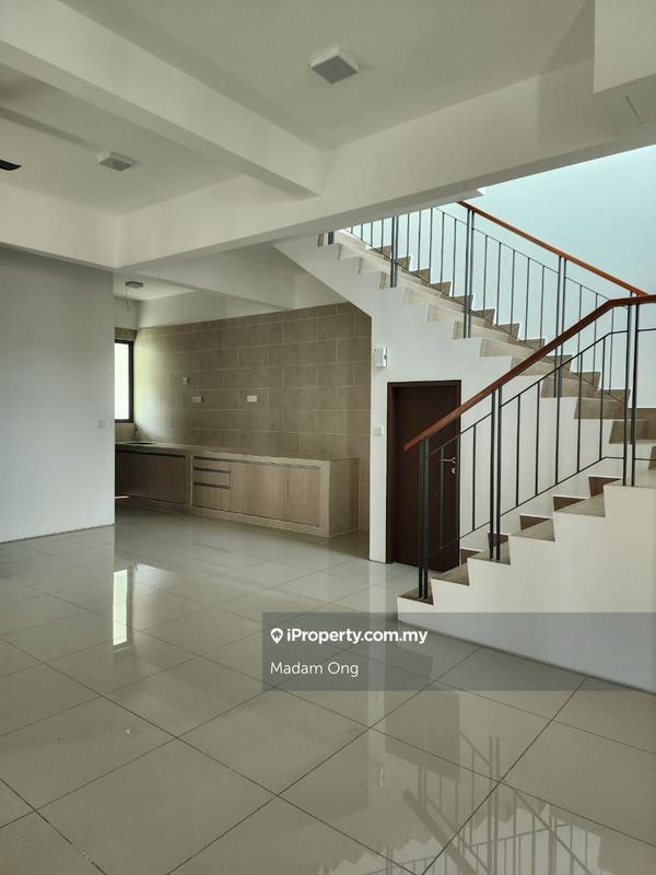 Rumah Berkembar untuk Disewa di Perdana Lakeview East, Cyberjaya oleh Madam Ong - iProperty.com.my