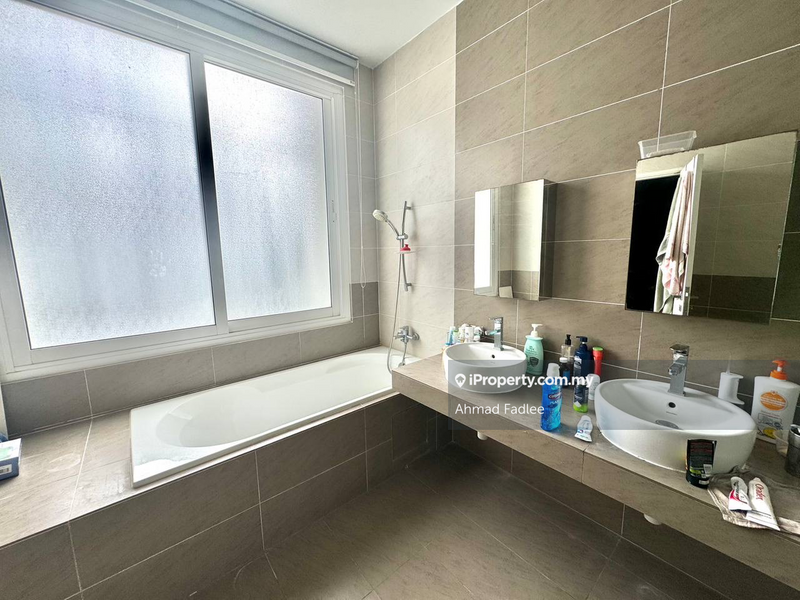 Rumah Berkembar untuk Dijual di Clover Garden Residence, Cyberjaya oleh Ahmad Fadlee - iProperty.com.my